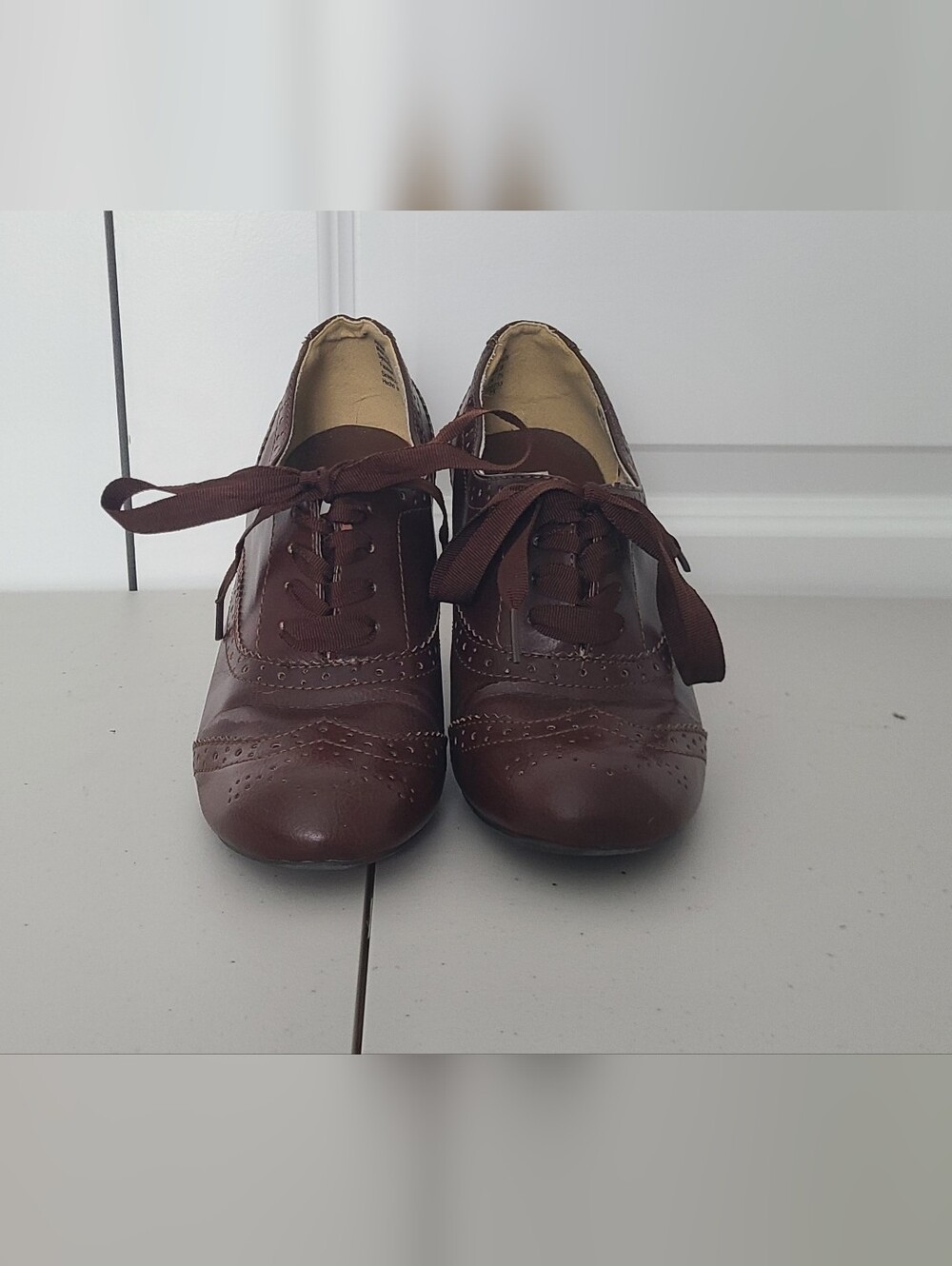 American Eagle Oxford Heels